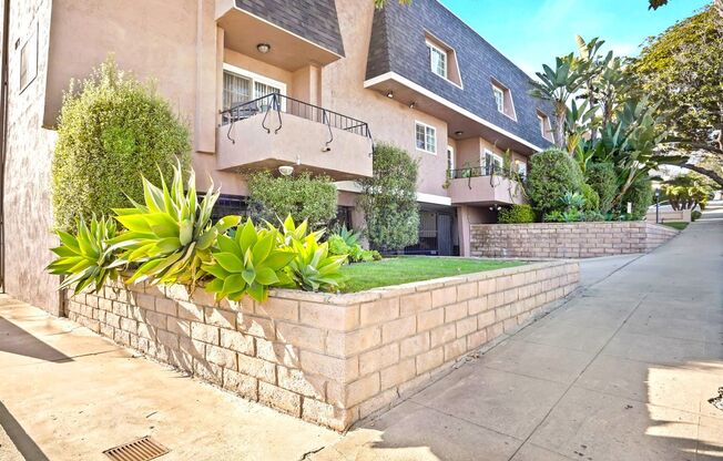 The Juanita Villa Townhomes