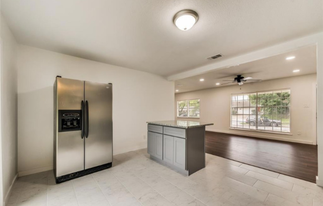 1110 WYCLIFF DR