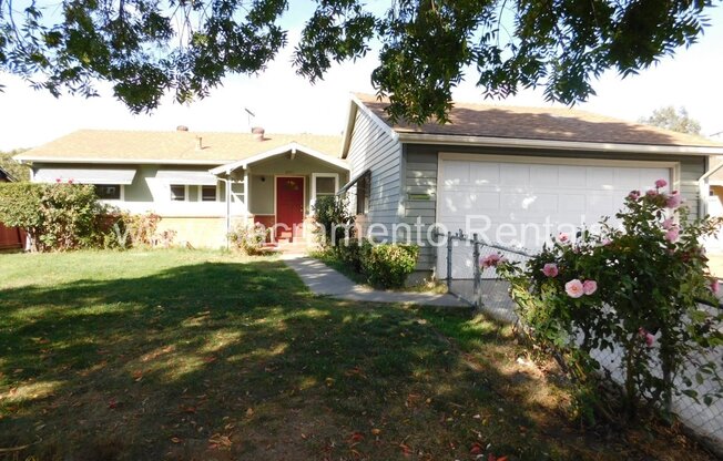 South Sacramento 3bd/2ba House with 2 Car Garage