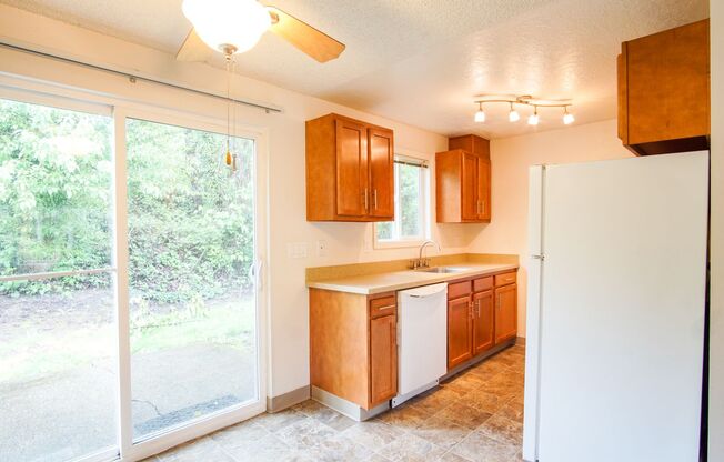3595 CEDAR OAK DR