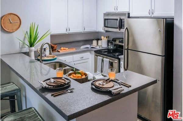 2 beds, 2 baths, 960 sqft, $2,699, Unit 2-224