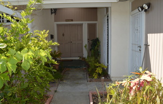 3 beds, 2 baths, $4,000