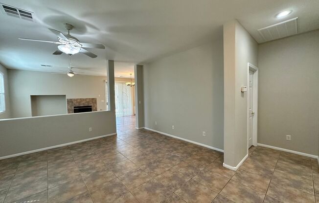 BEAUTIFUL SINGLE STORY HOME LOCATED IN GATED SEVEN HILLS COMMUNITY. OPEN AND AIRY LIVING SPACE WITH THE KITCHEN/DINING AREA OPEN TO THE LIVING AREA. TILE & LVP FLOORS THROUGHOUT. ALL MAJOR APPLIANCES INCLUDED. A MUST SEE!!