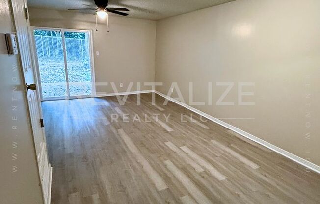 Renovated 2 Bedroom/1.5 Bathroom in Mobile!