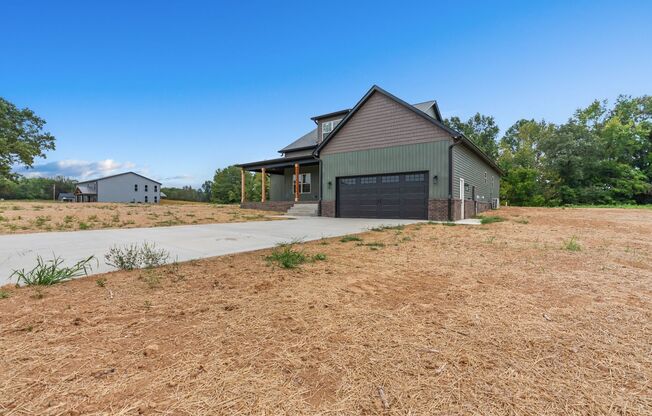 3 Bedroom Home For Rent Near Dover Road!