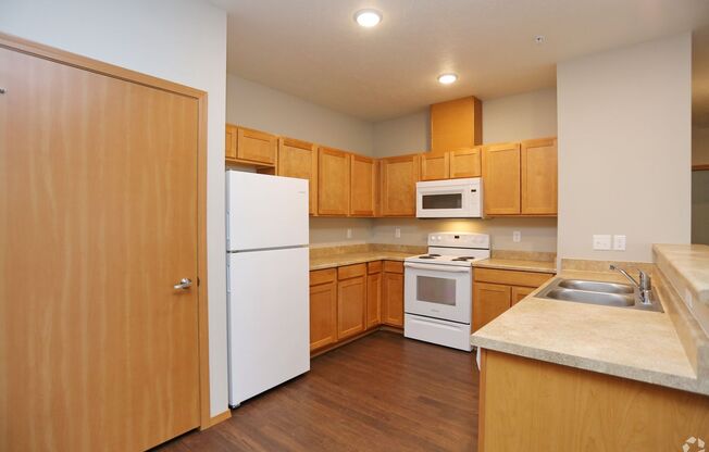 2 beds, 2 baths, 928 sqft, $1,425, Unit 1208