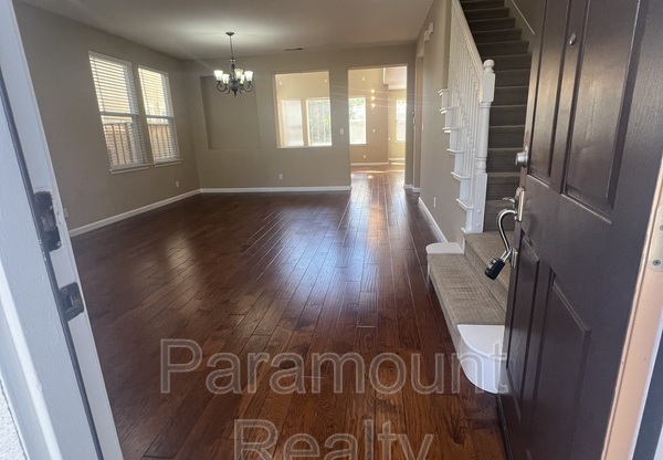 612 CARRINGTON CT