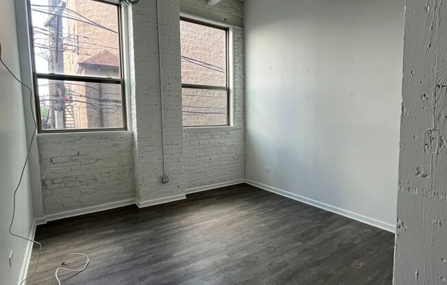 3 beds, 2 baths, $3,795, Unit 305