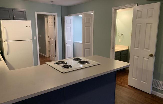 3 beds, 2 baths, 1,250 sqft, $1,500