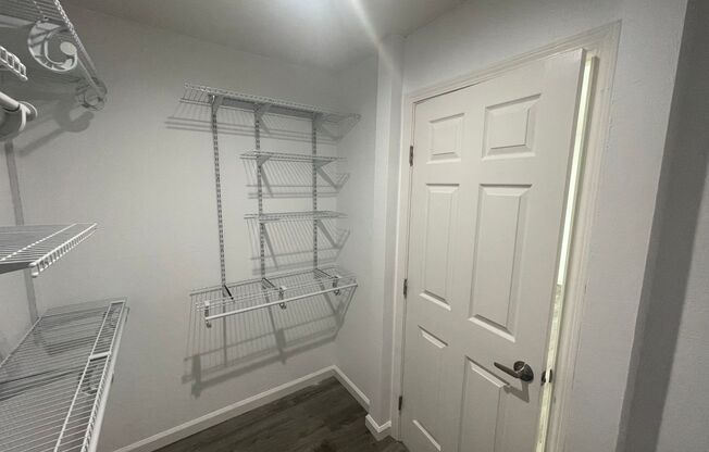 1 bed, 1 bath, 670 sqft, $2,250, Unit 06