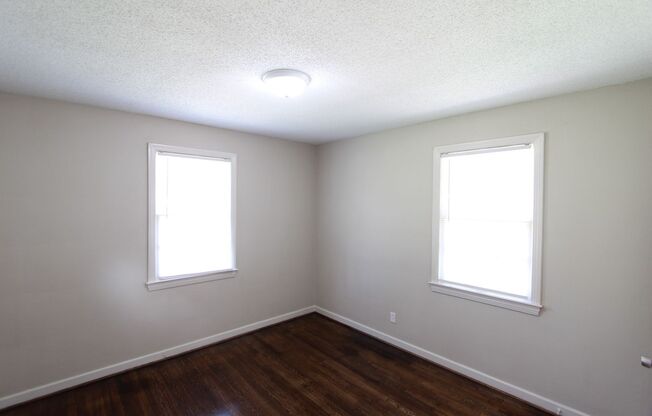 3 BR 1BA - Cute and Classic Charmer!!