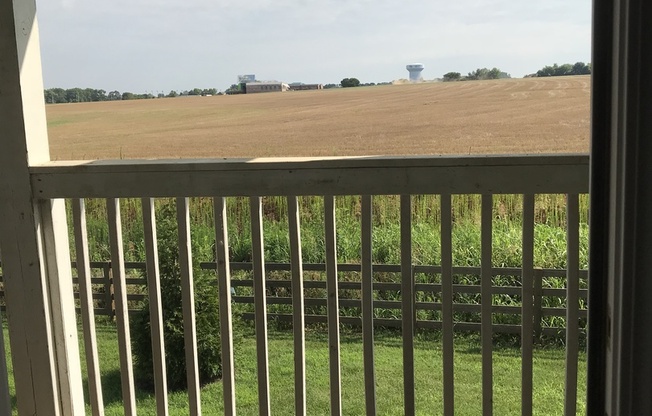 1 bed, 1 bath, 765 sqft, $825, Unit 090