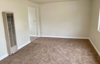 Studio, 1 bath, 380 sqft, $950, Unit #7