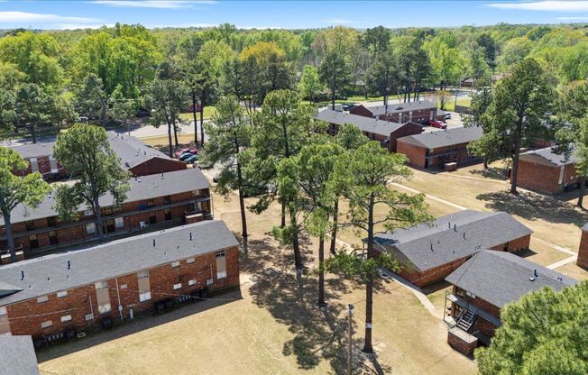 Holmes Pointe