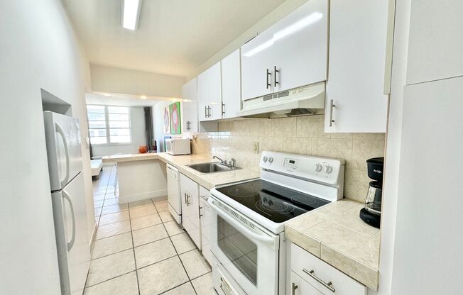 1 bed, 1 bath, $2,300, Unit Unit 1031