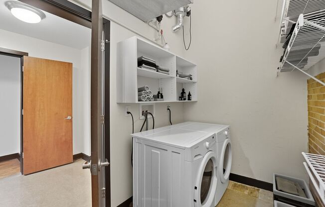 1 bed, 1 bath, 789 sqft, $1,439, Unit 113