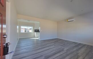 1 bed, 1 bath, $2,295, Unit W