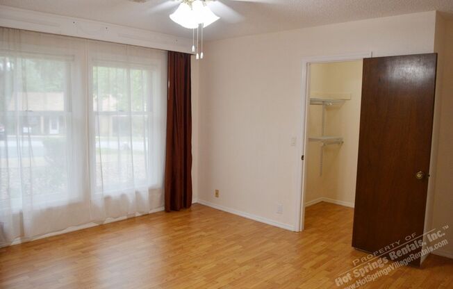 3 beds, 2 baths, $1,465