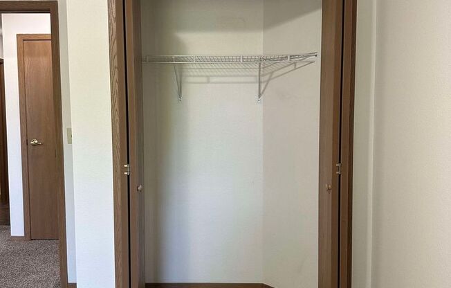 2 beds, 2 baths, $1,075, Unit 1704-205