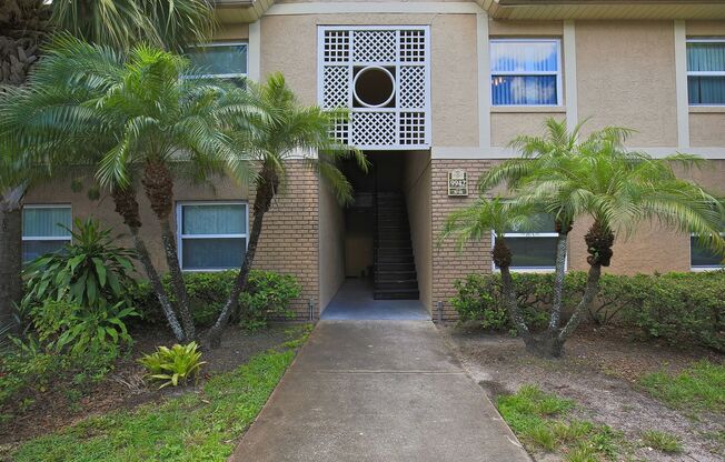Modern 2/2 Condo in Hawthorne Village - Orlando!