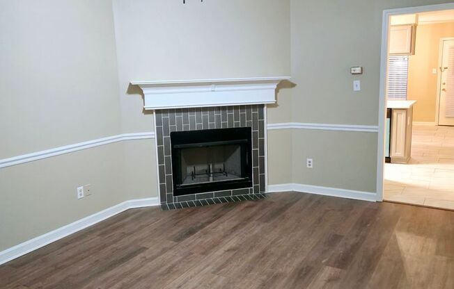 Newly renovated 2 bedroom, 2 bath townhome in Southeast Memphis for lease