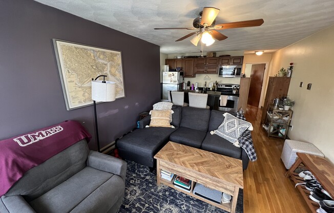 1 bed, 1 bath, $2,850, Unit 2B