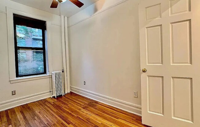 1 bed, 1 bath, $3,500, Unit 2R