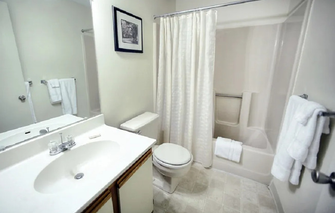 Spacious Bathroom | Princeton Place |Worcester Massachusetts Apartments For Rent