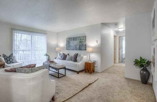 Living Room And Hallway at Mountain High Apartments, Gresham, OR, 97080