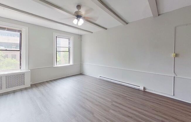 1 bed, 1 bath, 700 sqft, $1,349, Unit 42-3