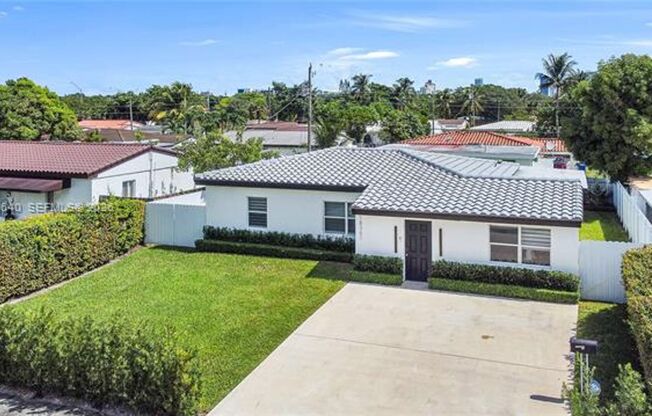 18361 NE 20th Pl # 18361 NORTH MIAMI BEACH, FL 33179