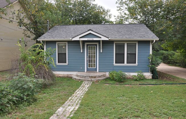 South Austin Bungalow 2 Bedroom 1 Bath near Ben White & Manchaca