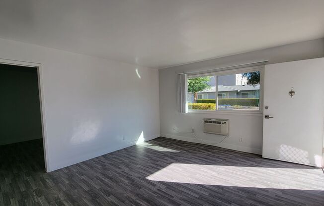 105 N 14th St