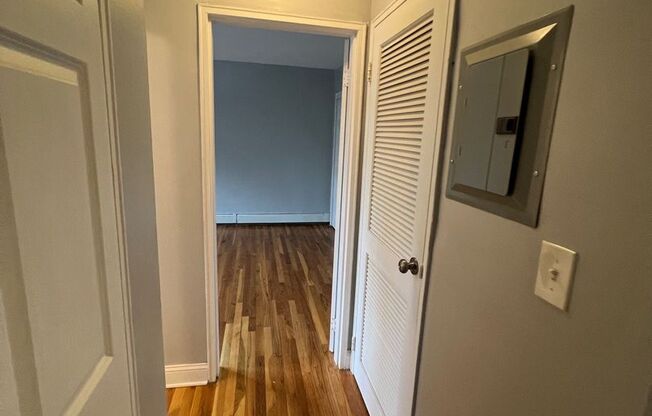 1 bed, 1 bath, $2,150, Unit 1059 2B