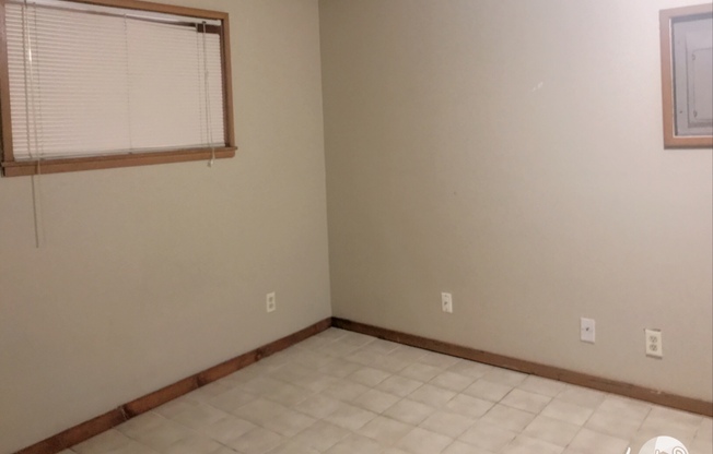 2 beds, 1 bath, $1,795