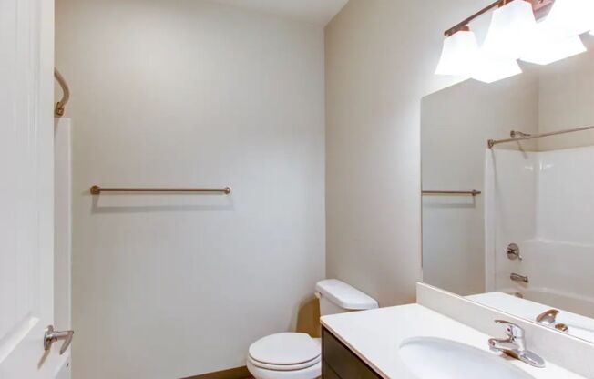 1 bed, 1 bath, 728 sqft, $1,475, Unit 137