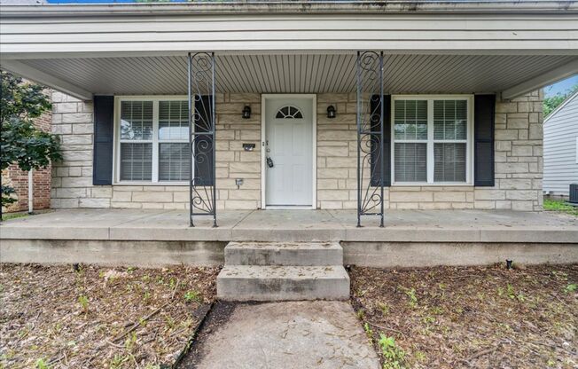Beautifully Renovated 2 Bed 2 Bath - North Stonewall Terrace Subdivision!!! MUST SEE!!!