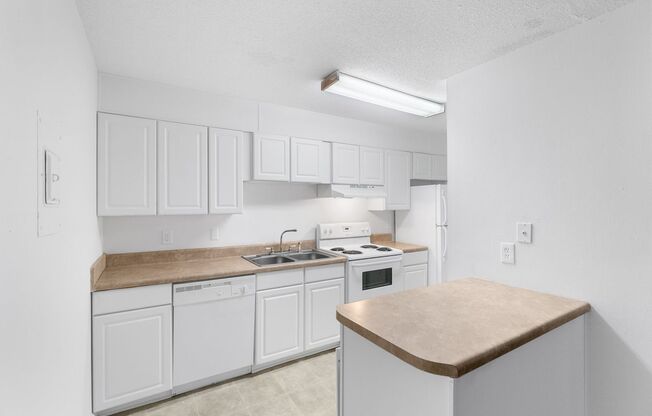 1 bed, 1 bath, 515 sqft, $915, Unit 5