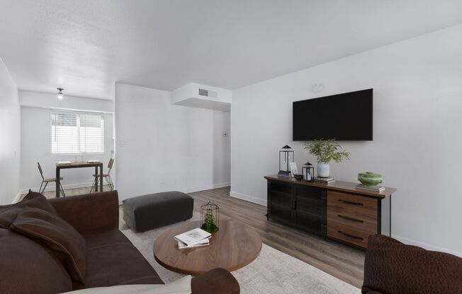 Vara Apartments - Vibrant Arcadia Lite Neighborhood