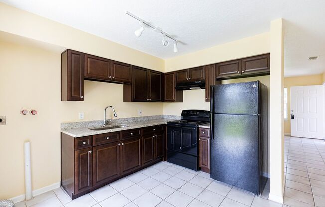 Two bedroom, one bathroom Duplex in Poinciana