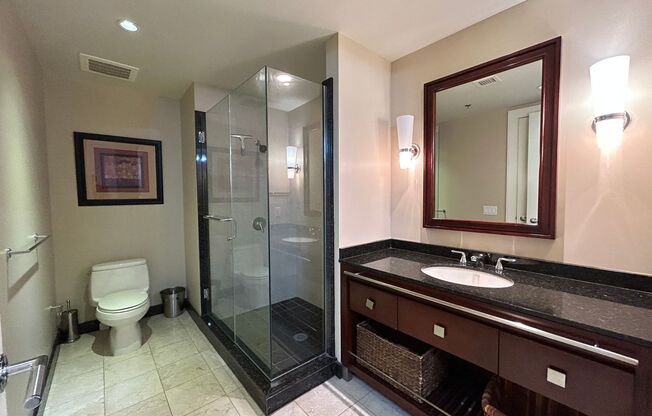 2 beds, 2 baths, $2,300, Unit # 707