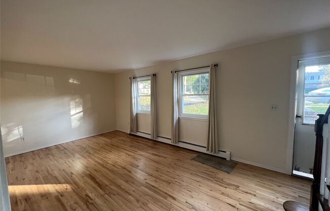 25 VAN WICKLEN CT