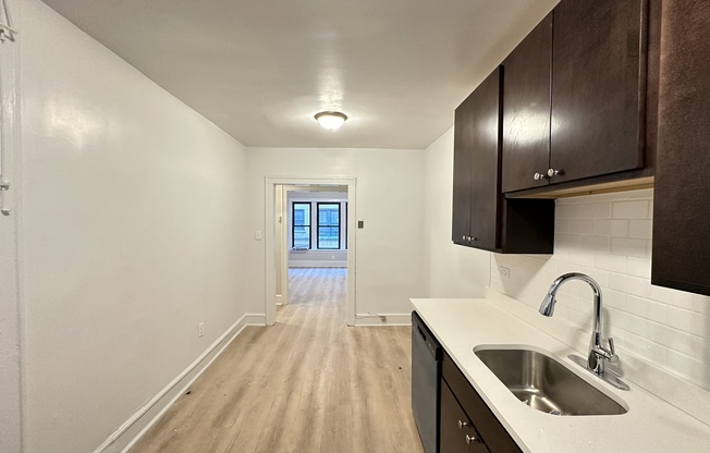 2330 5 N SPAULDING
