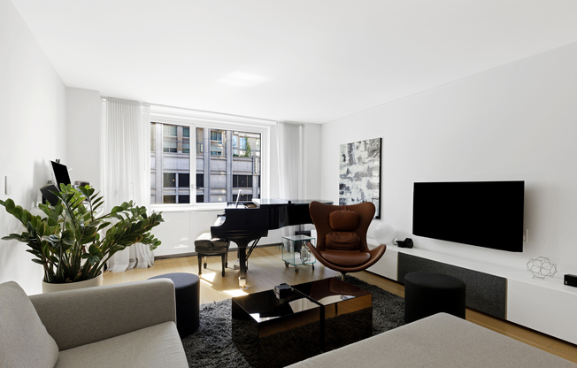 1 bed, 1 bath, $5,995, Unit 4H