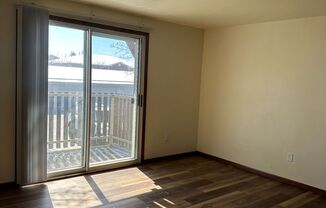 2 beds, 1 bath, $1,200, Unit 8-2545
