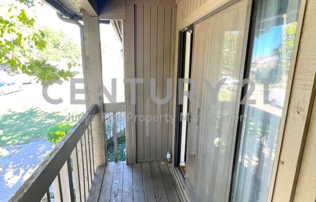 2 beds, 2 baths, $1,575