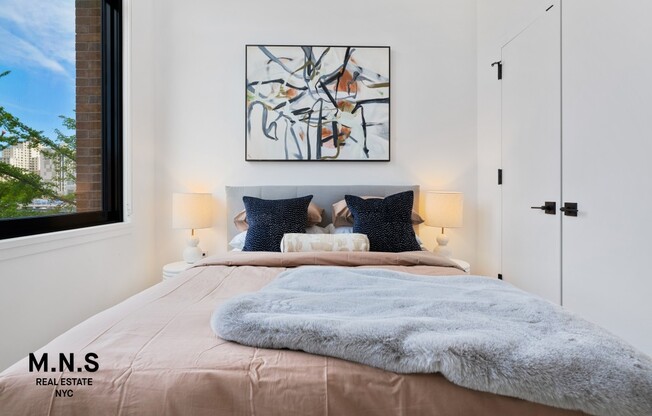 2 beds, 2 baths, 1,049 sqft, $5,563, Unit 523