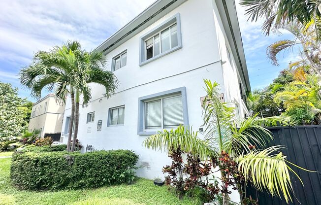 Spacious unfurnished 2 BEDS/2BATH in the heart of South Beach!