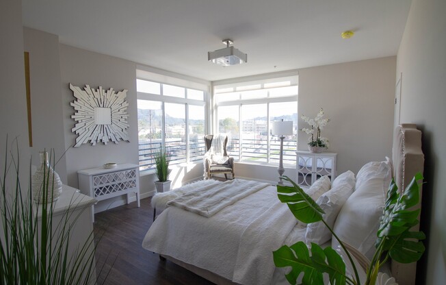 2 beds, 2 baths, 1,006 sqft, $2,950, Unit 113