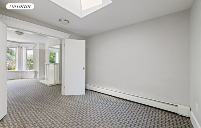 561 73 ST